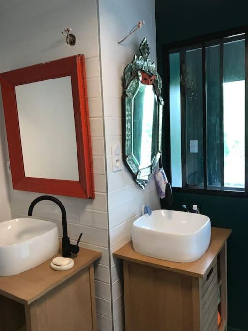 Villa Les Terrasses Dans La Nature Avec Piscine A 2 Pas De Lyon, Metro A 15Mn A Pied Pour Lyon Centre En 10Mn Ou Bus A 300M Pour Lyon Centre Oullins Εξωτερικό φωτογραφία